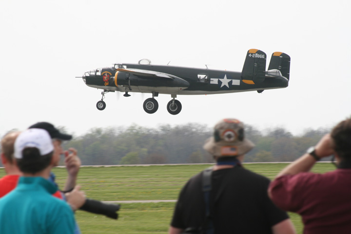 Warbirds And Airshows - 2012 Urbana B-25 Gathering